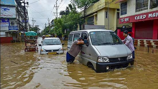 PTI : Heavy rains leave Guwahati inundated |